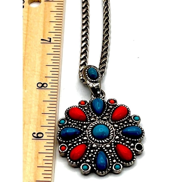 Vintage Southwest Faux Turquoise & Coral Pendant Necklace Silver Tone Chain - Picture 6 of 6
